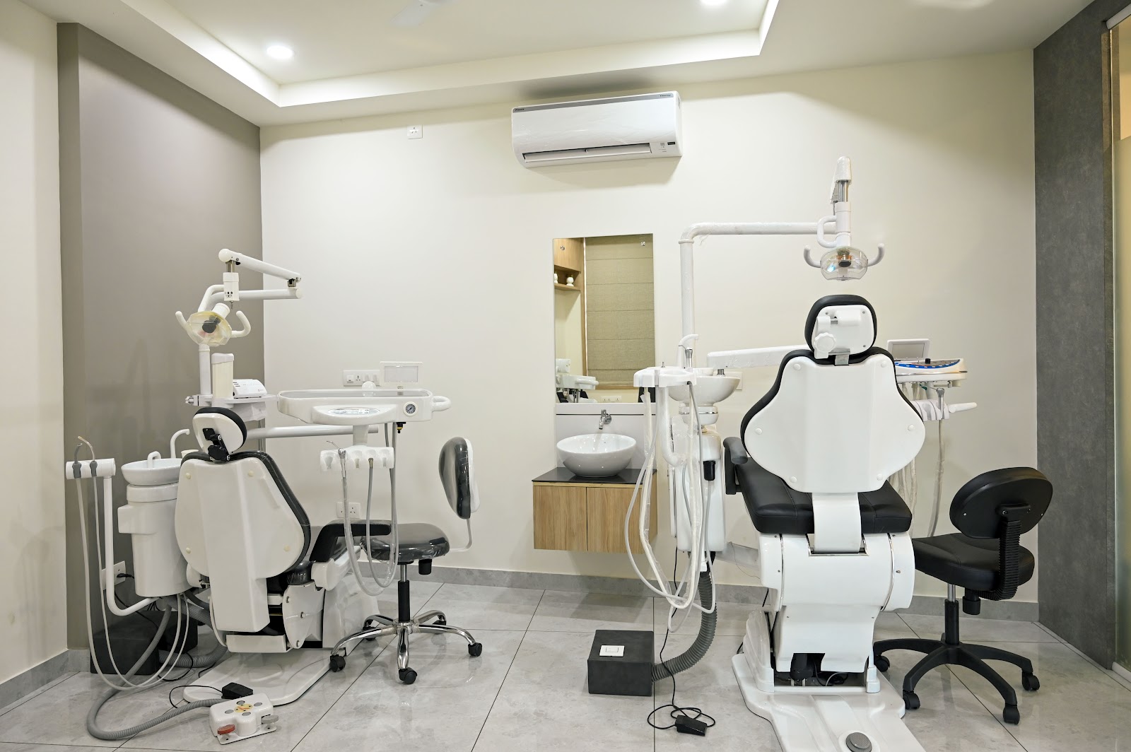 Le Dent Dental Clinic Hero